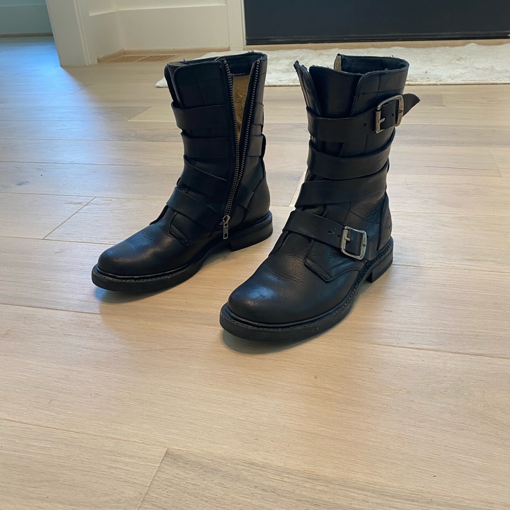 Frye boots. Black size 6.5B